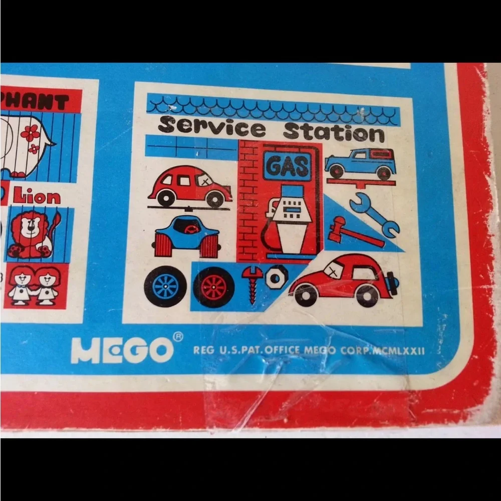 Vintage Mego Woody's Puzzle Blocks - Service Station